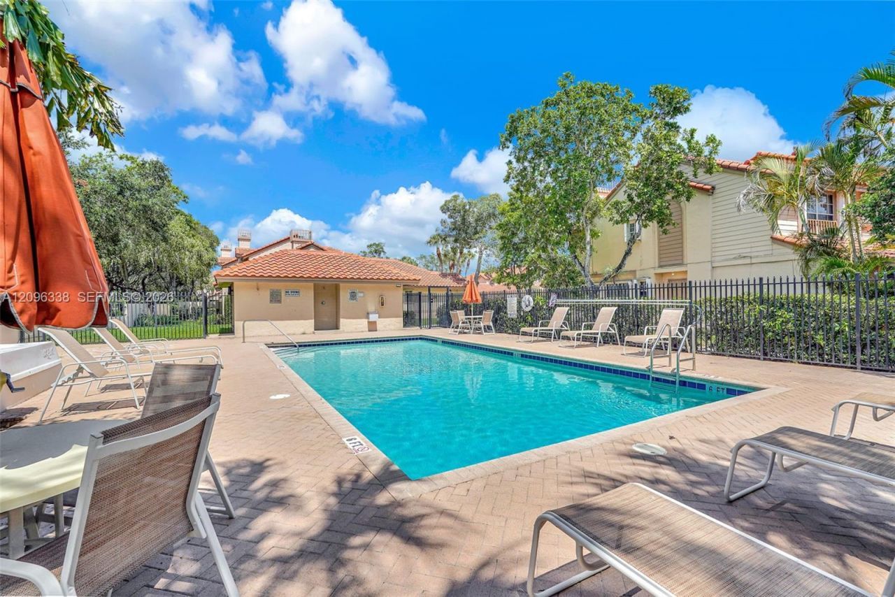 10807 Cypress Glen Dr, Unit 10807, Coral Springs, FL 33071 Photo
