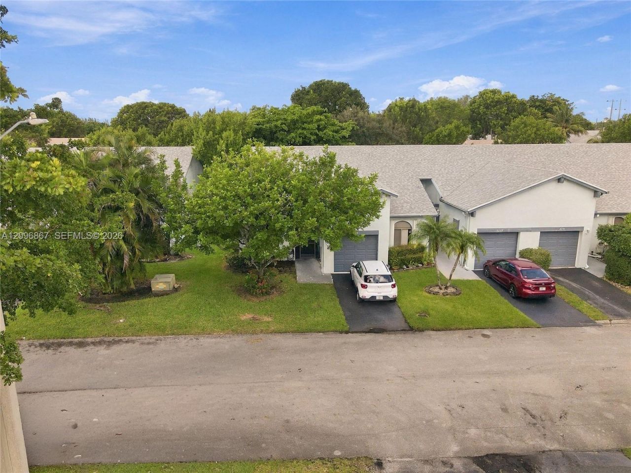 8201 NW 100th Ln , Tamarac, FL 33321 Photo