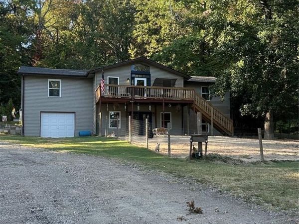 2477 State Highway E , Scott City, MO 63780