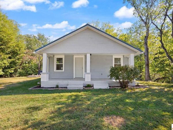 420 Park Street , Cave City, KY 42127