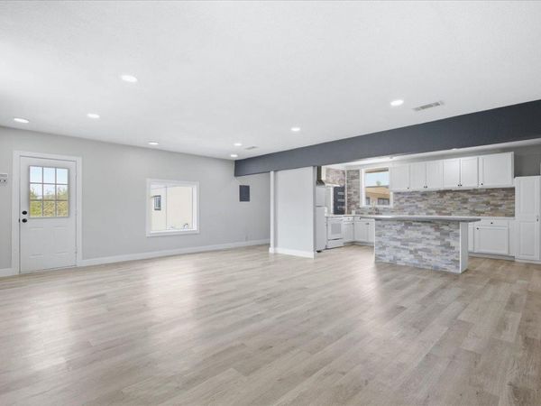 128 Skyview TER, Unit B, Leander, TX 78641