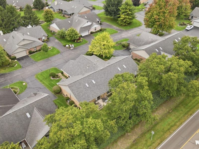 3126 Lakeview Court, Unit 3126, Springfield, OH 45503 Photo 9