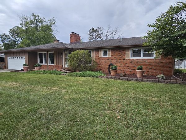 3 Linnview Drive , Mt Vernon, IL 62864