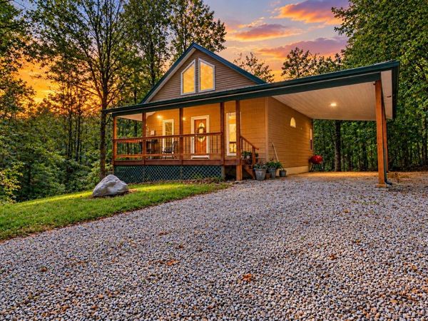 3525 Hooper Road NE, Mcconnelsville, OH 43756