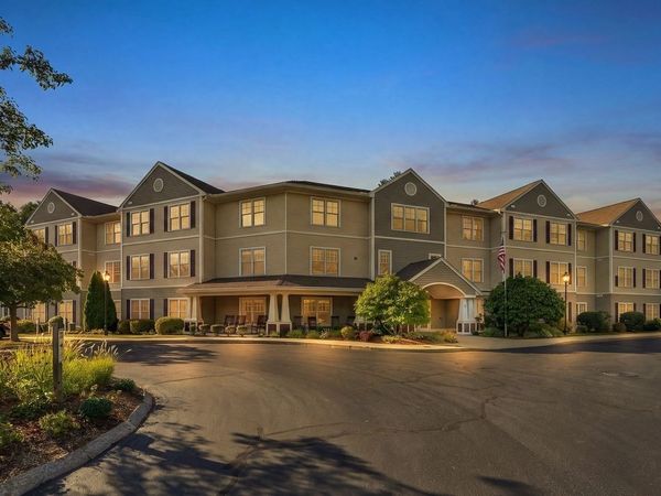 7 Crescent Way, Unit 101, Sturbridge, MA 01566