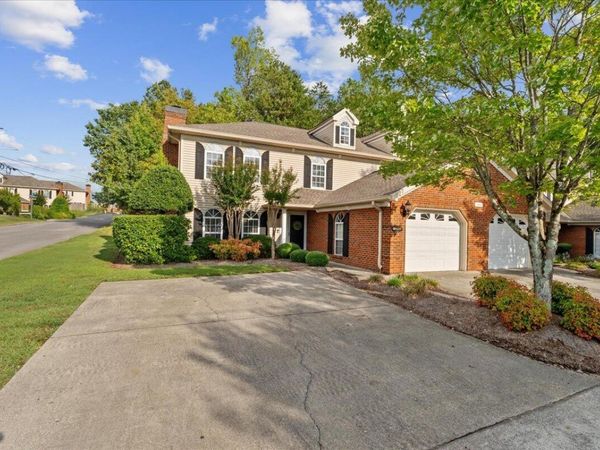 1698 N Summit Drive, Unit 220, Dalton, GA 30721