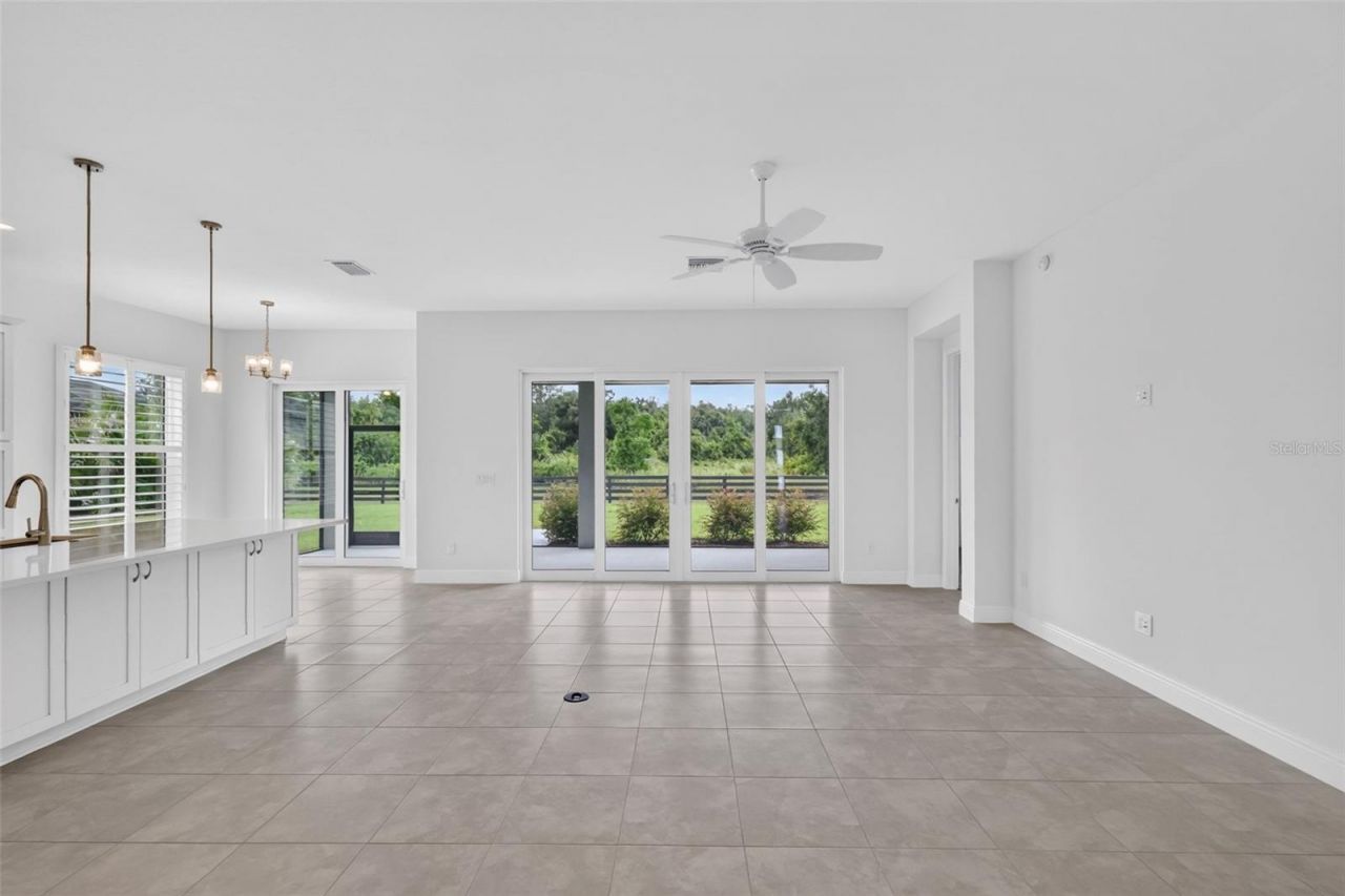 654 Shivers Loop, The Villages, FL 34762 Photo