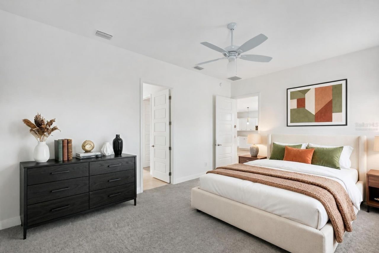 654 Shivers Loop, The Villages, FL 34762 Photo