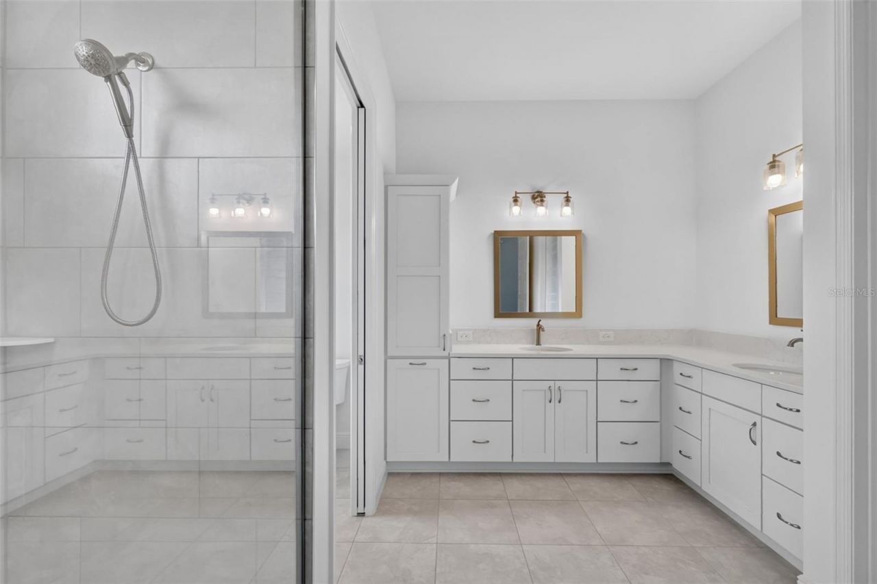 654 Shivers Loop, The Villages, FL 34762 Photo