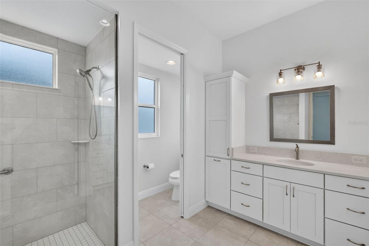 654 Shivers Loop, The Villages, FL 34762 Photo