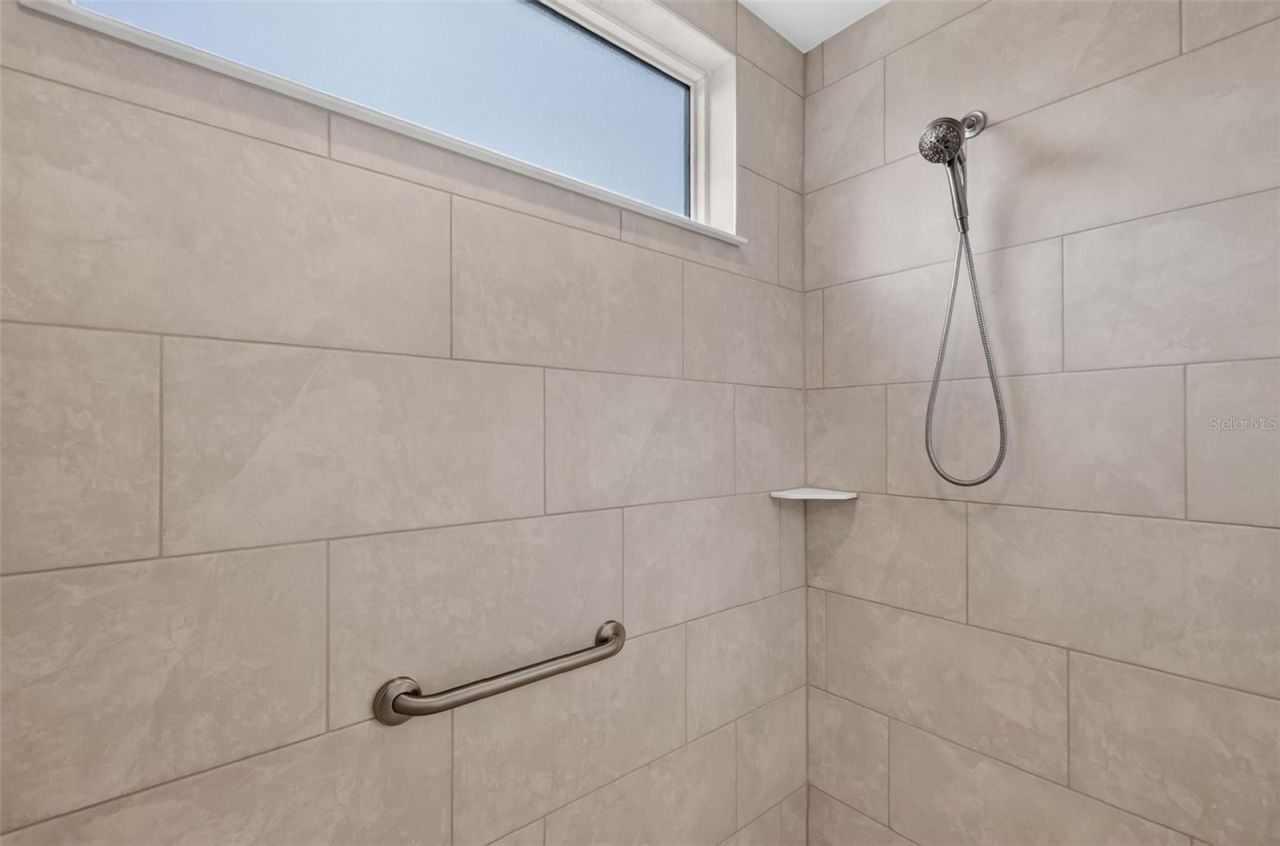 654 Shivers Loop, The Villages, FL 34762 Photo