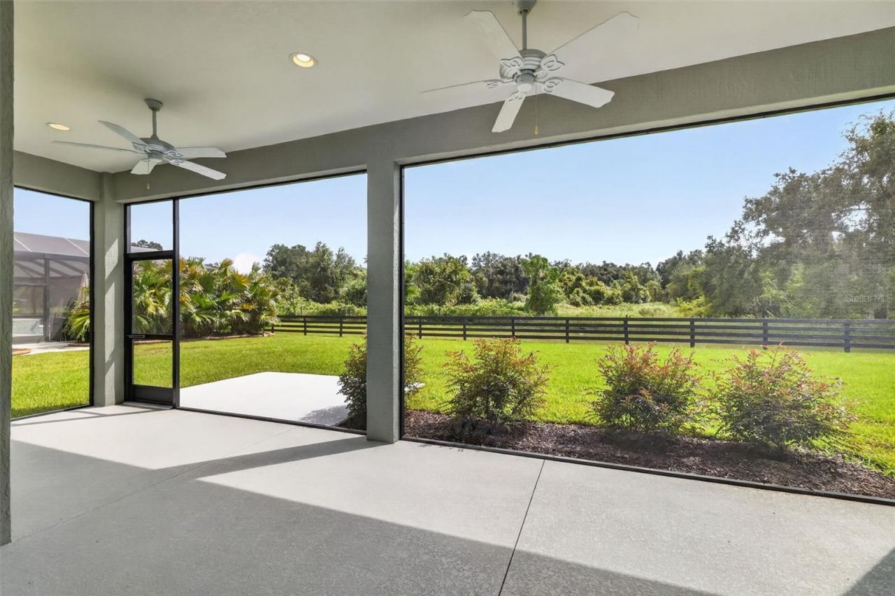 654 Shivers Loop, The Villages, FL 34762 Photo