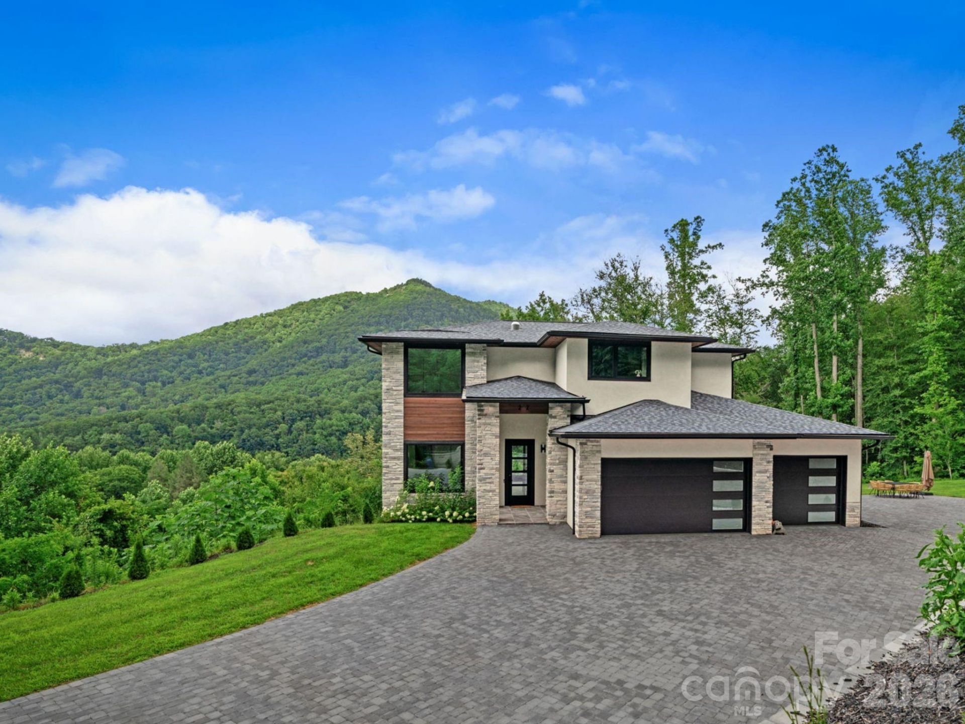 22 Chesten Mountain Drive , Asheville, NC 28803 Main Photo