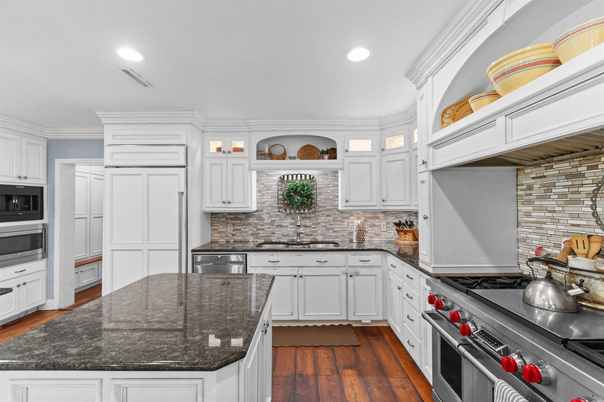 803 Woodland Dr.  Photo 11