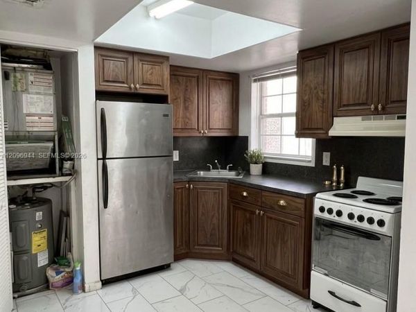 101 NE 41st St , Unit E87, Oakland Park, FL 33334