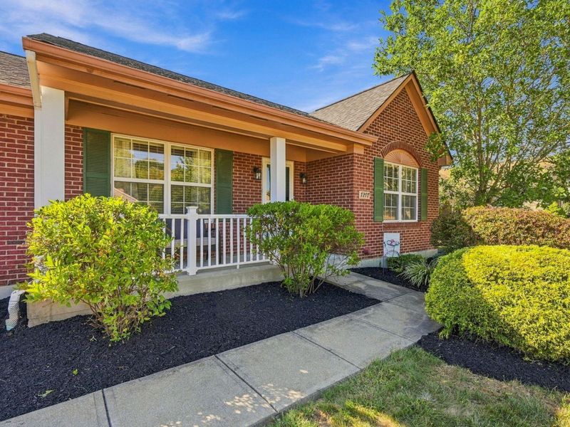 7277 Wind Brook Drive, Florence, KY 41042 Photo 2