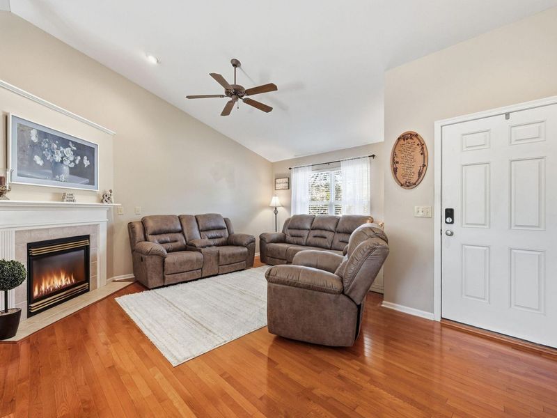7277 Wind Brook Drive, Florence, KY 41042 Photo 6