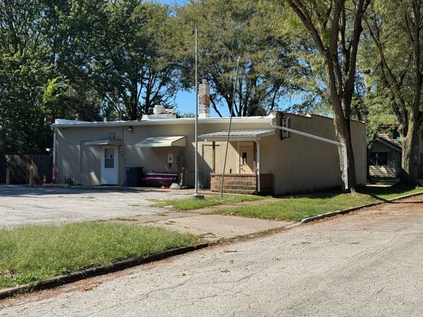 101 S Linwood Avenue , Davenport, IA 52802