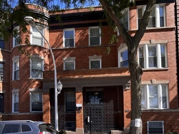 4953 S Calumet Avenue S, Unit 3S, Chicago, IL 60615