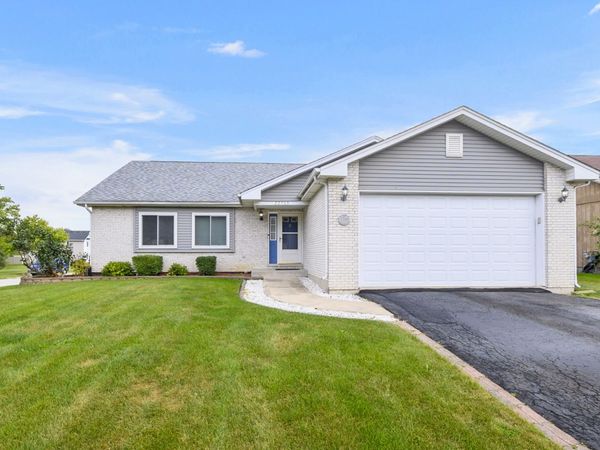 22703 Lawndale Avenue, Richton Park, IL 60471