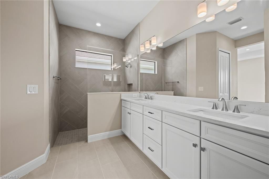 4671 Skysail Dr , Naples, FL 34120 Photo