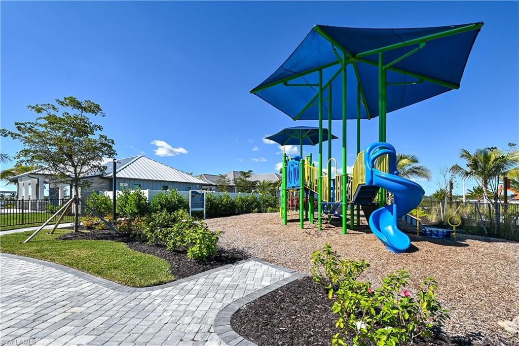 4671 Skysail Dr , Naples, FL 34120 Photo