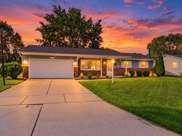 1491 COMMANCHE AVENUE, Green Bay, WI 54313