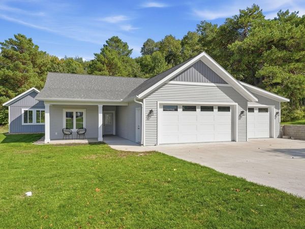 3319 Lakecrest Road NE, Alexandria, MN 56308