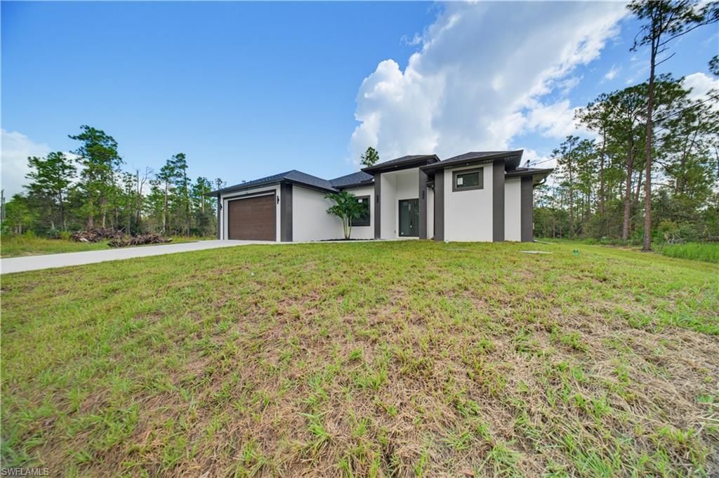1318 Roosevelt Ave , Lehigh Acres, FL 33972 Photo