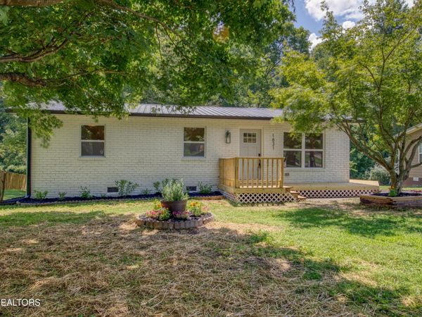 1831 Outer Drive , Lenoir City, TN 37771