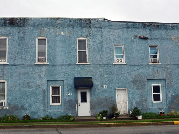 121 E Quincy Street, Garrett, IN 46738