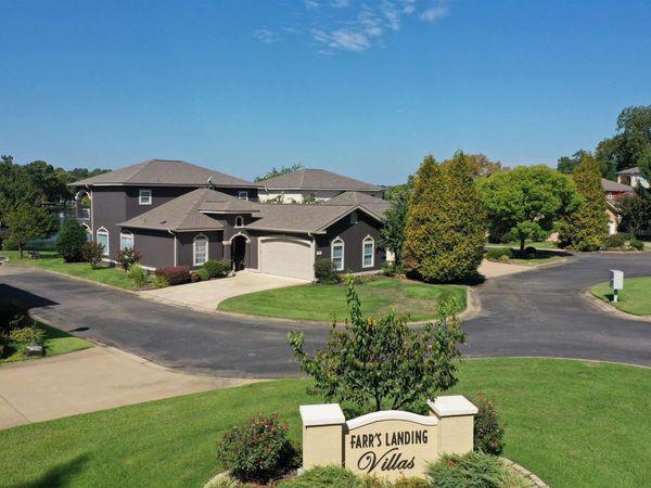 215 FARRS LANDING Road, Hot Springs, AR 71913