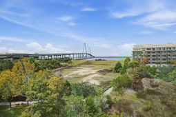 241 Cooper River Drive photo 4
