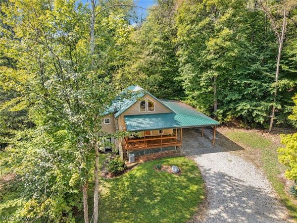 3525 Hooper Road NE, Mcconnelsville, OH 43756