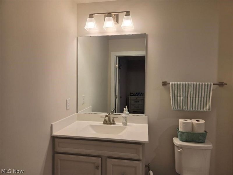 3650 Clubview Drive, Norton, OH 44203 Photo 9
