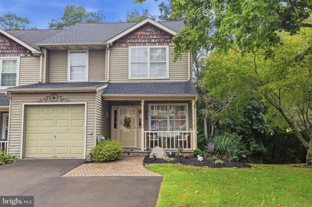 42 MULBERRY DRIVE , SOUTHAMPTON, PA 18966