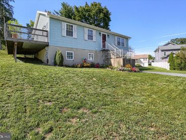 25 DARTMOUTH STREET, HARRISBURG, PA 17109