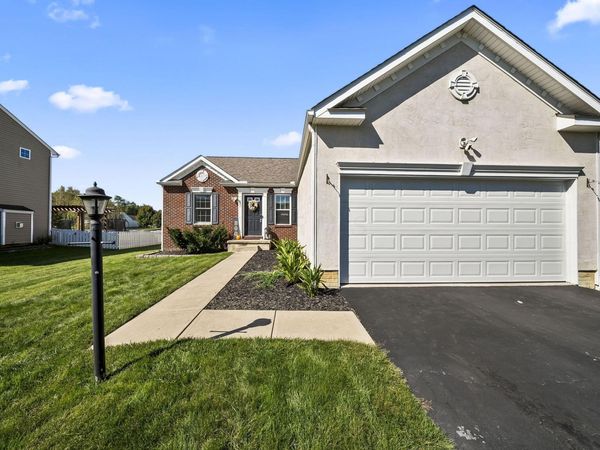 181 Spring Flower Way , Etna, OH 43062