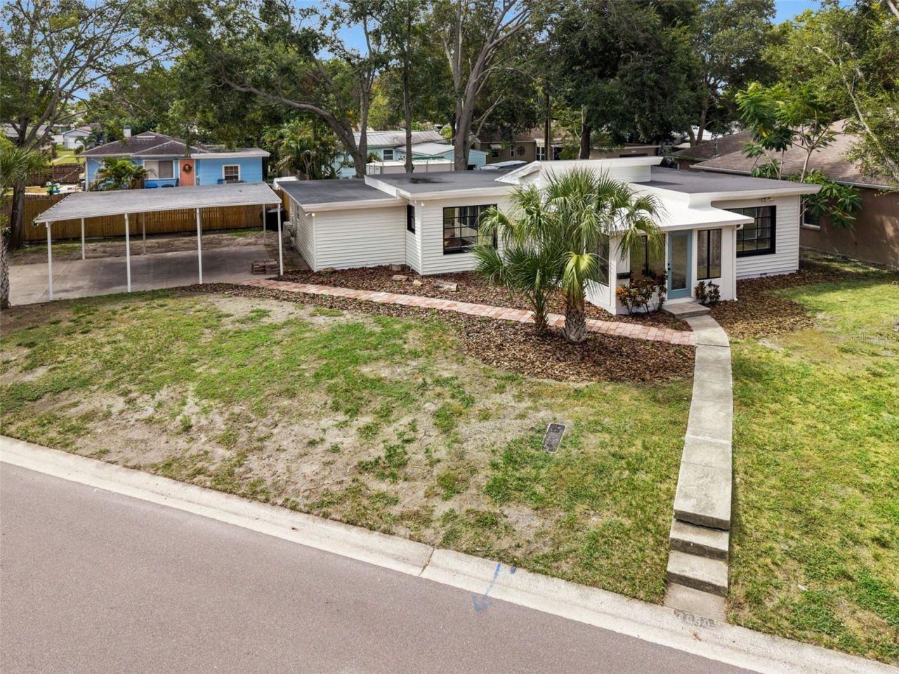 4050 Iris Street N, Saint Petersburg, FL 33703 Photo