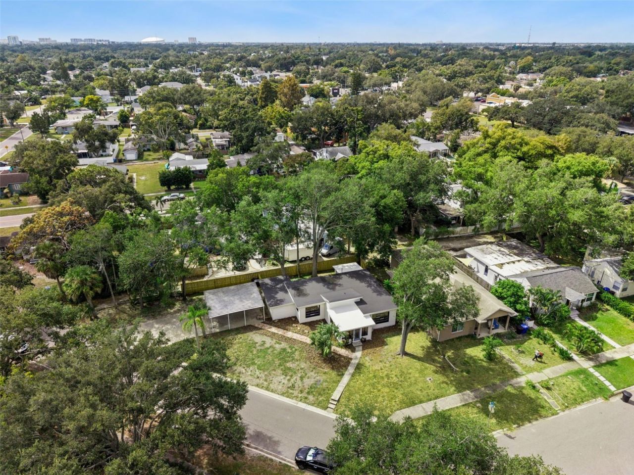 4050 Iris Street N, Saint Petersburg, FL 33703 Photo