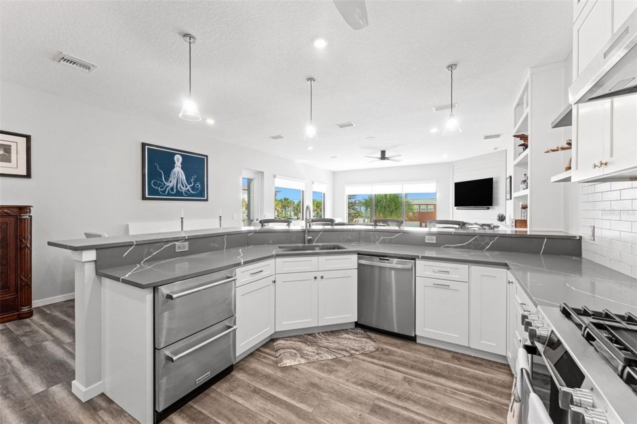 429 Columbus Avenue, New Smyrna Beach, FL 32169 Photo
