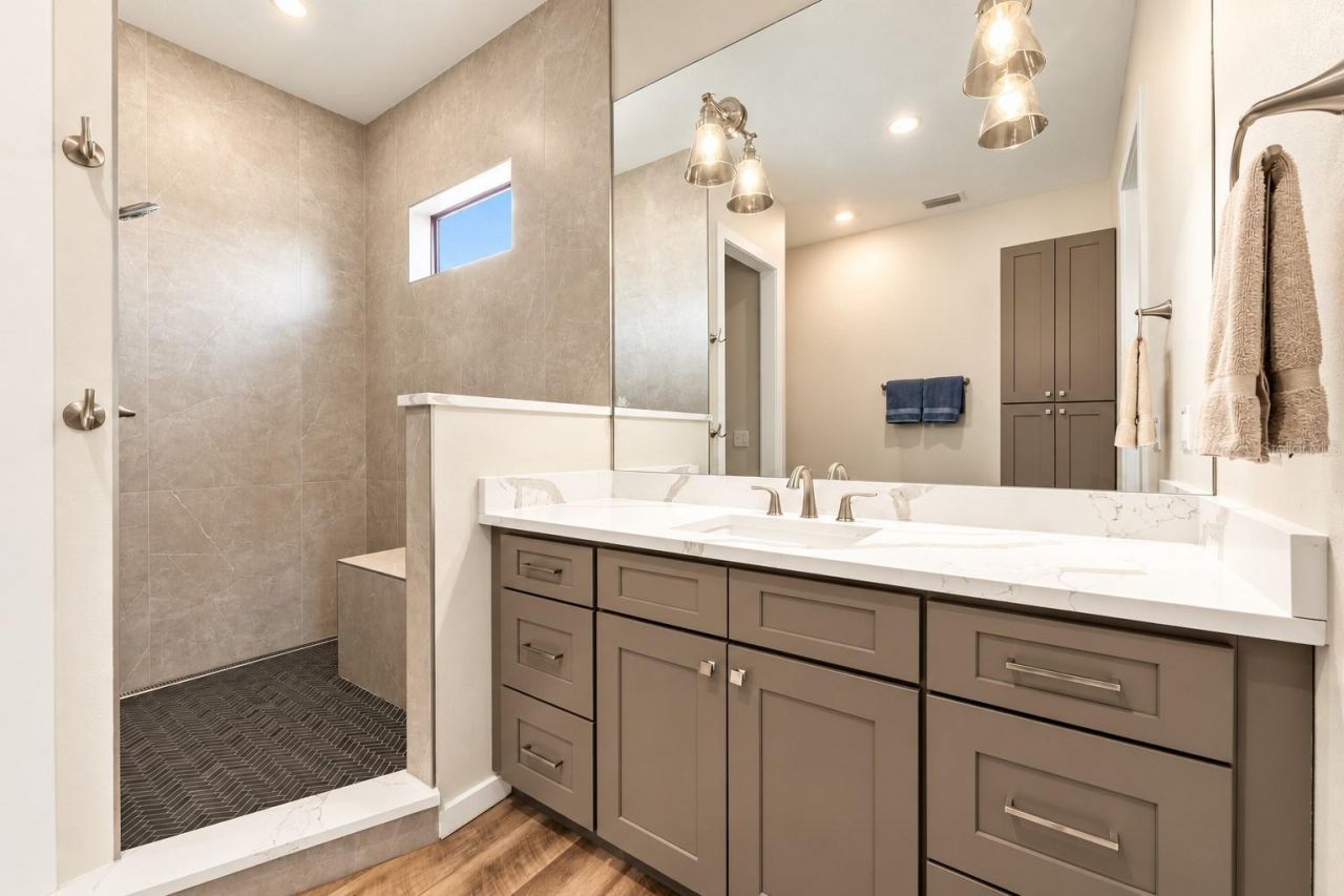 429 Columbus Avenue, New Smyrna Beach, FL 32169 Photo