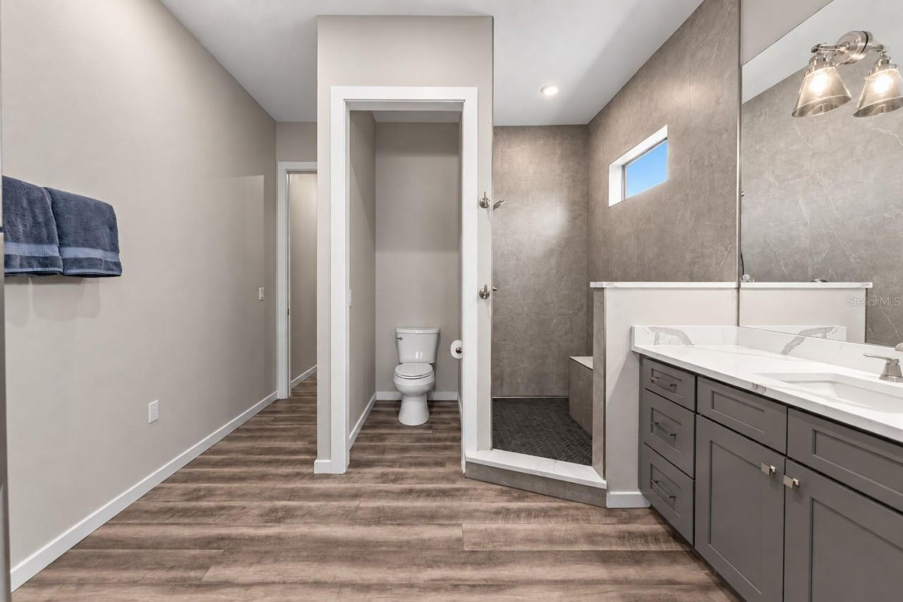 429 Columbus Avenue, New Smyrna Beach, FL 32169 Photo