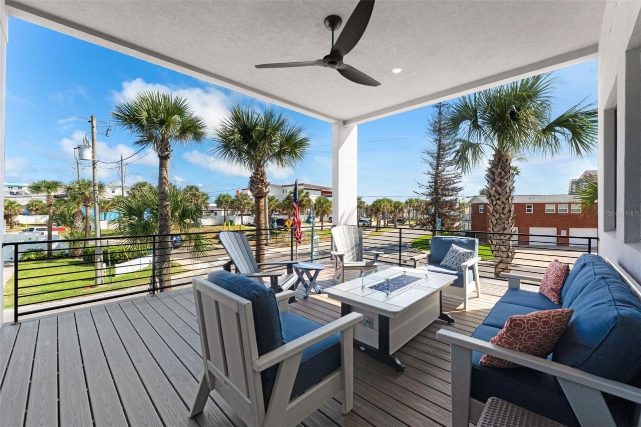 429 Columbus Avenue, New Smyrna Beach, FL 32169 Photo