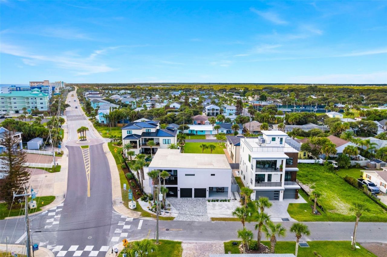 429 Columbus Avenue, New Smyrna Beach, FL 32169 Photo