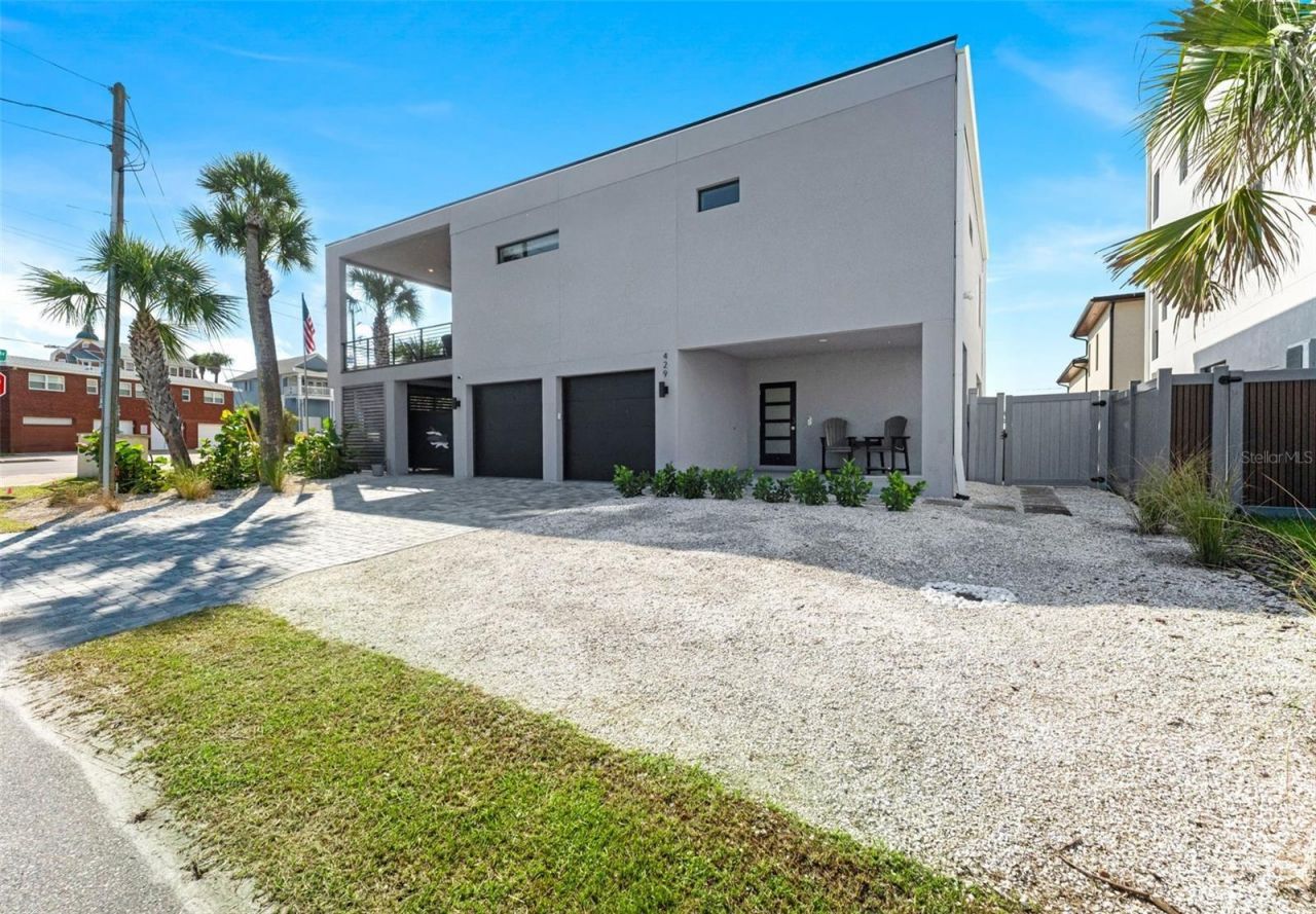 429 Columbus Avenue, New Smyrna Beach, FL 32169 Photo
