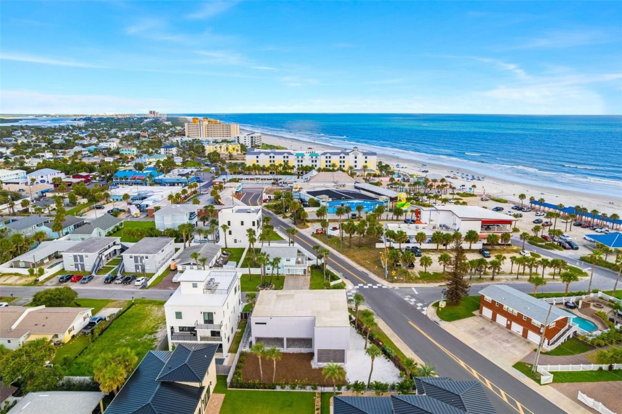 429 Columbus Avenue, New Smyrna Beach, FL 32169 Photo