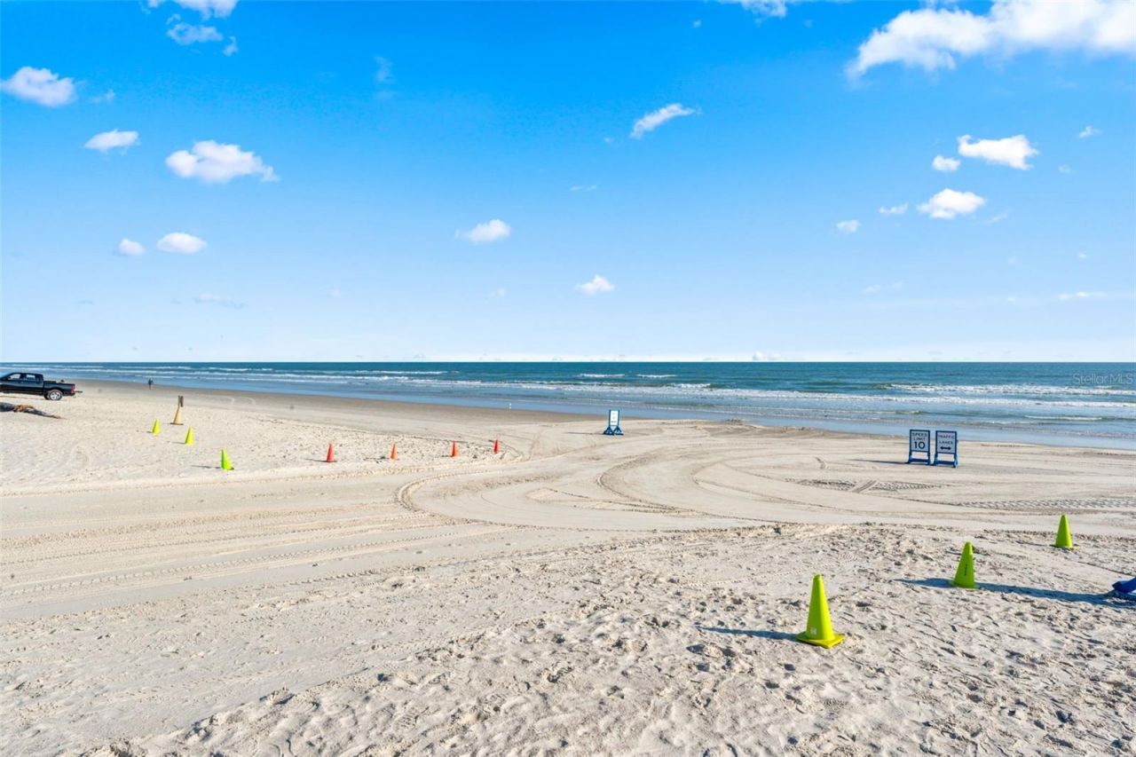 429 Columbus Avenue, New Smyrna Beach, FL 32169 Photo
