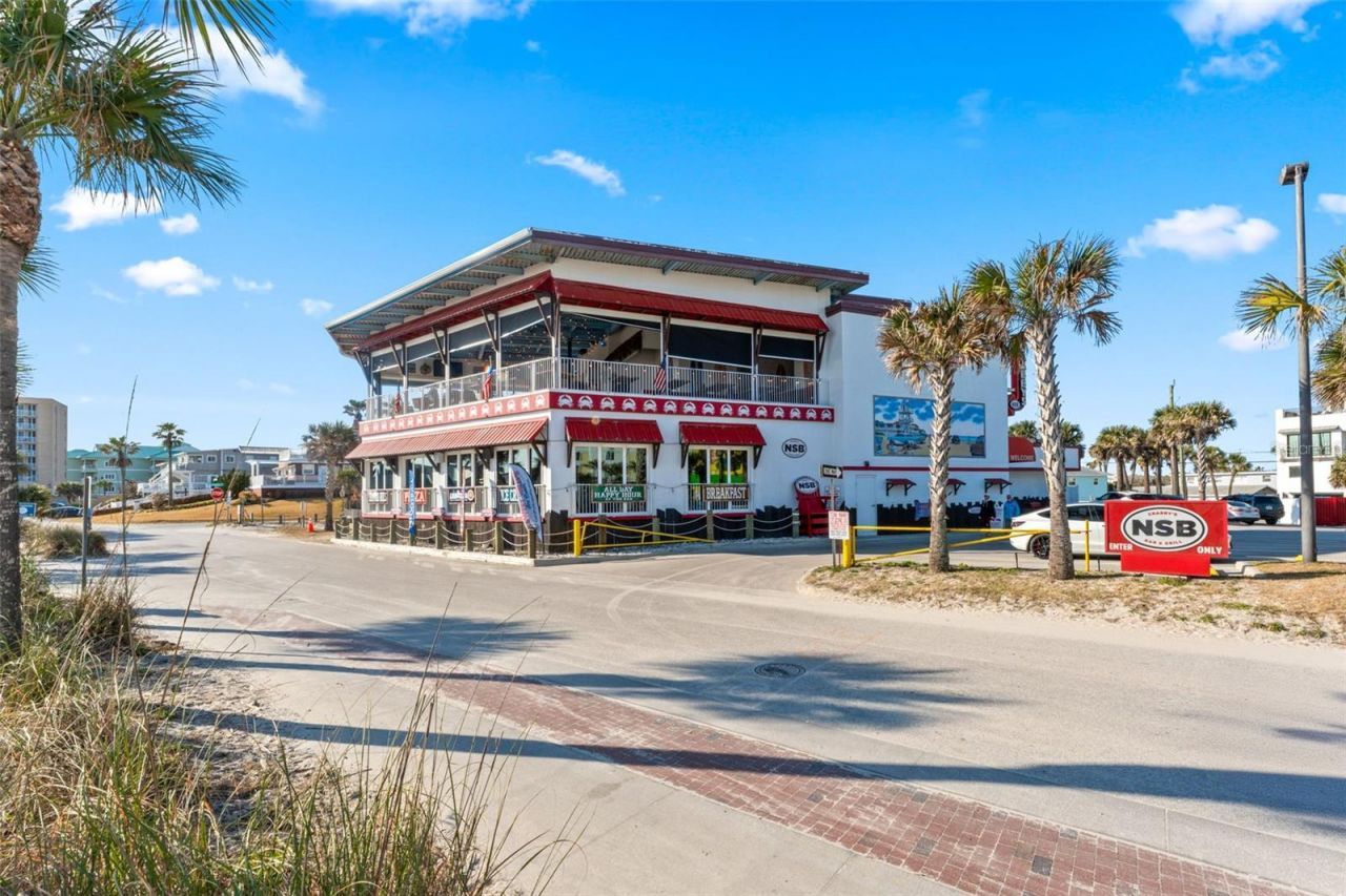 429 Columbus Avenue, New Smyrna Beach, FL 32169 Photo