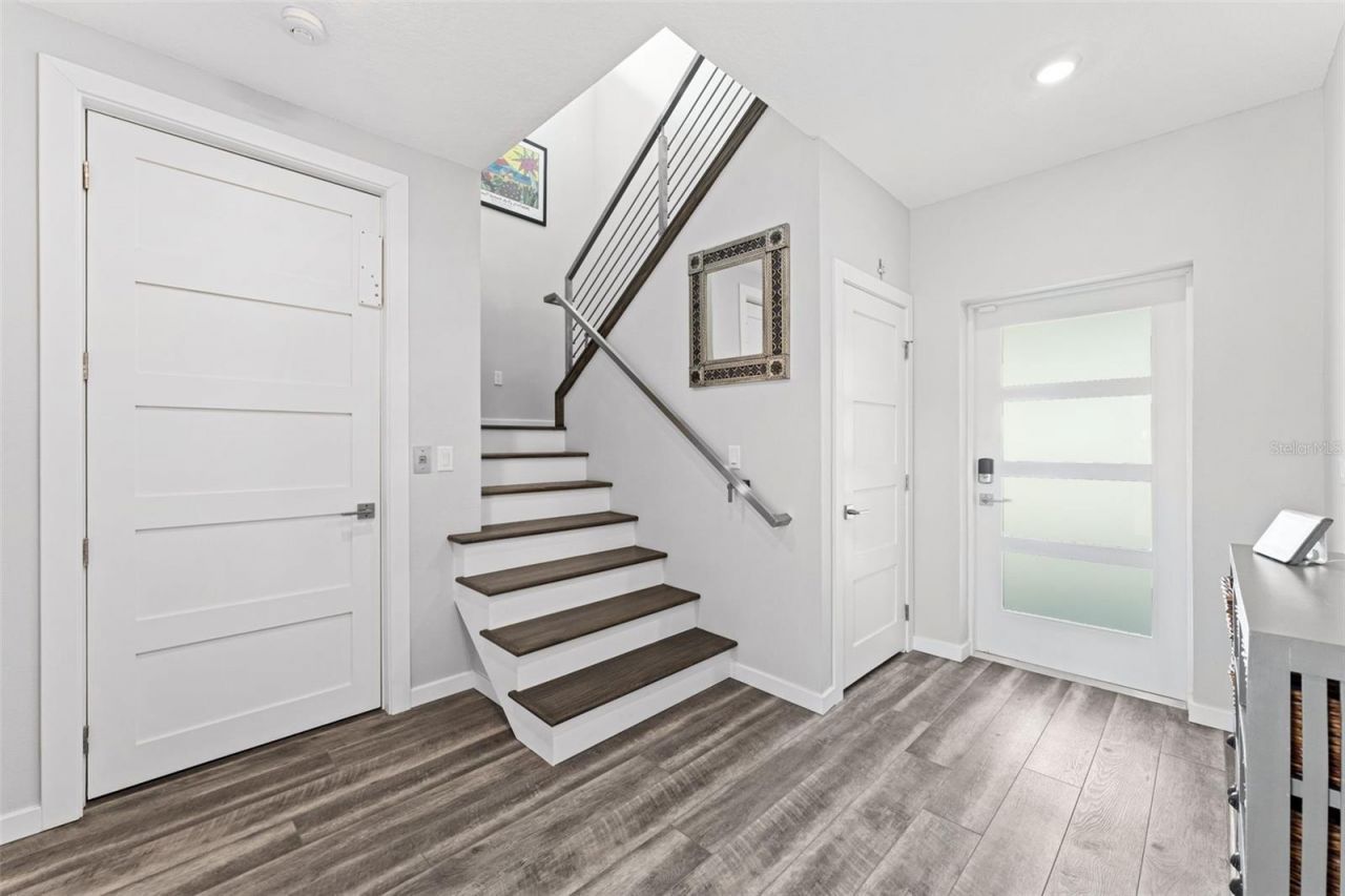 429 Columbus Avenue, New Smyrna Beach, FL 32169 Photo